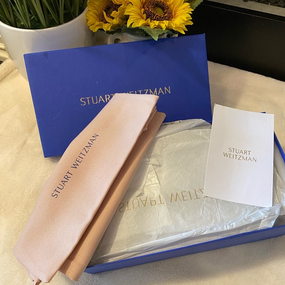 STUART WEITZMAN Women's Pearl Slip On Cap Toe Flats - Picture 9 of 10